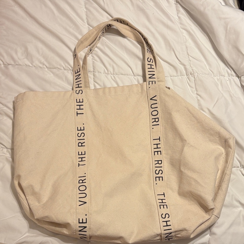 NWOT Vuori Cream Canvas Tote